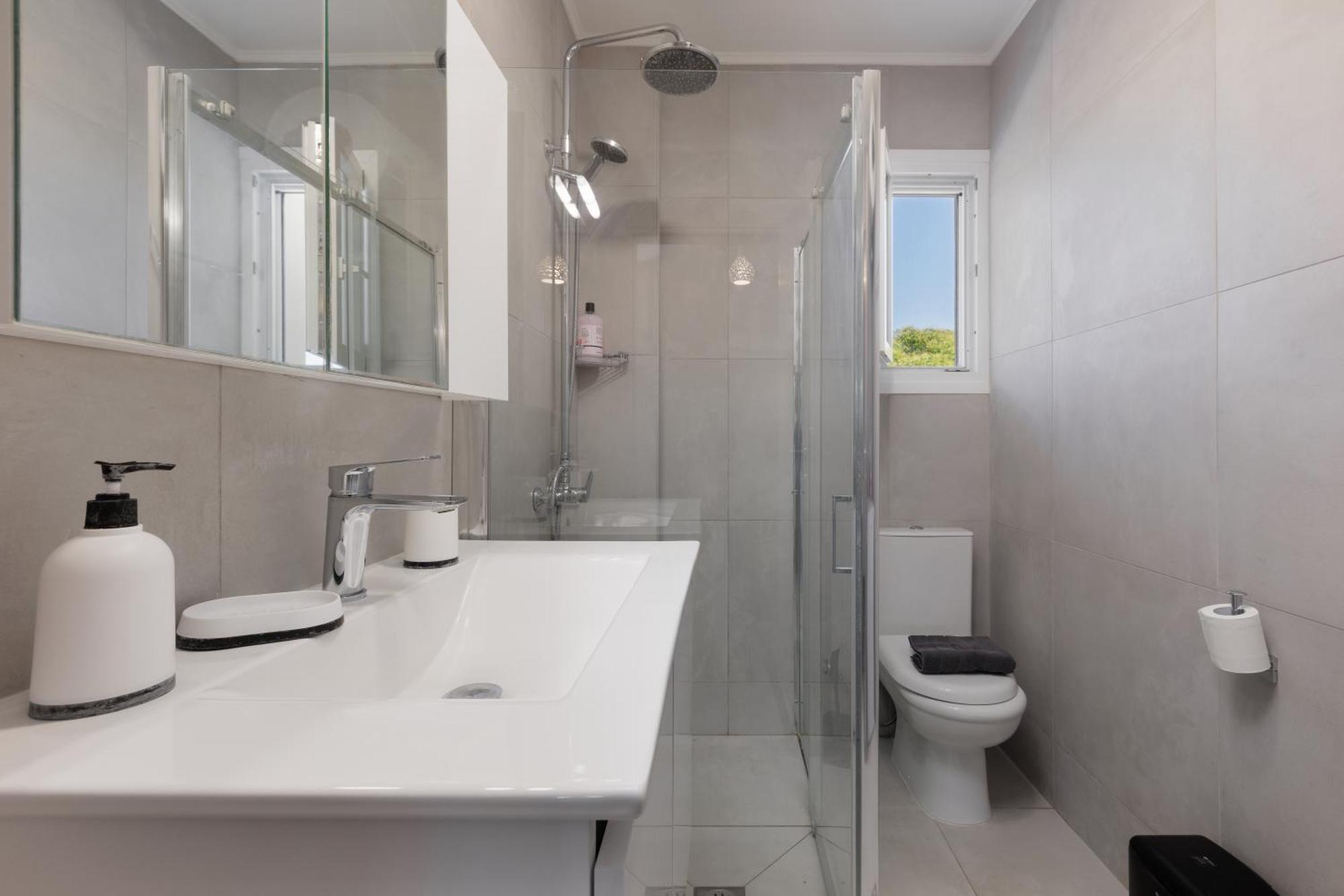 Sundial House Apartment Gouvia Bagian luar foto