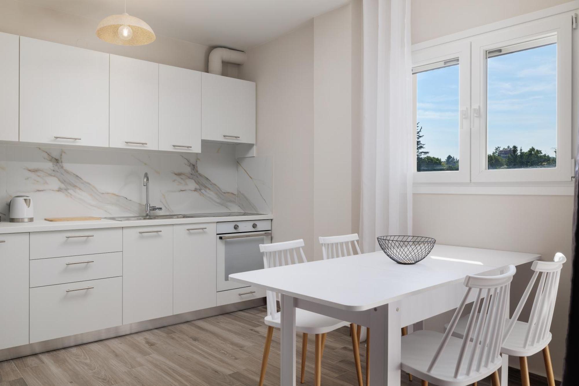 Sundial House Apartment Gouvia Bagian luar foto
